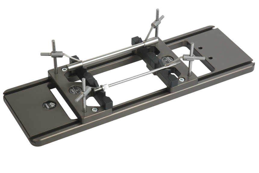 Pallet with V-support, 305 x 100 mm